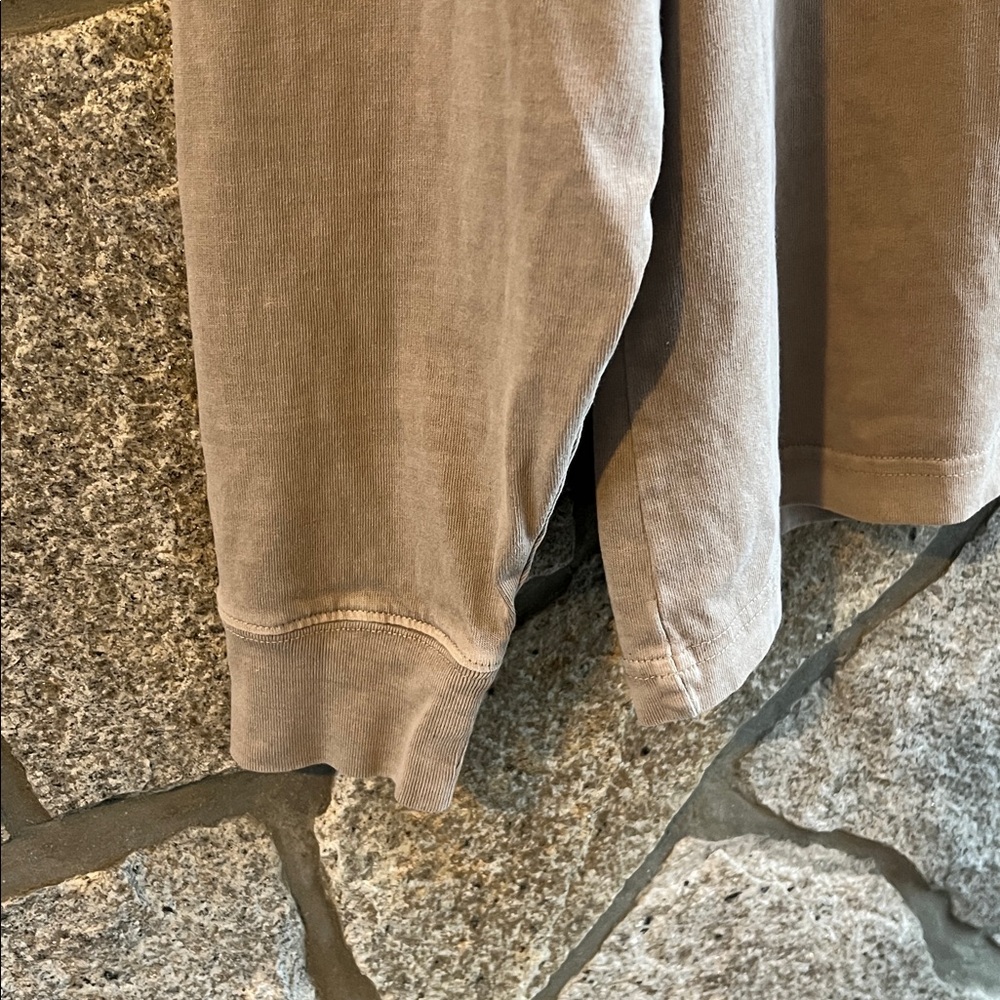 Kith Long-Sleeve Crewneck Shirt Color Quicksand - Picture 9 of 11